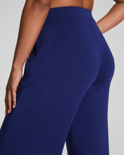 Load image into Gallery viewer, Spanx AirEssentials Wide Leg Track Pant