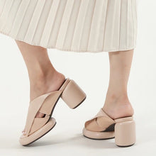 Load image into Gallery viewer, All Black Mod Collar Mule