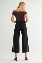 Load image into Gallery viewer, Just Black Barrel Jean Twist