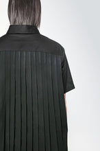 Load image into Gallery viewer, Article X Pleated Back Button Down Shirt