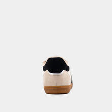 Load image into Gallery viewer, ShuShop Stevie Sneakers