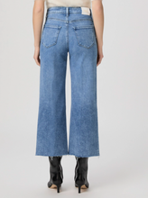 Load image into Gallery viewer, Paige Anessa w/raw hem