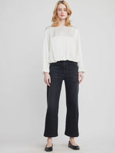 Load image into Gallery viewer, Self Contrast Zephyr Long Sleeve Top