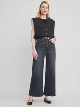 Load image into Gallery viewer, Self Contrast Rey Quilled Vest / Black