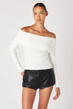 Load image into Gallery viewer, Blank NYC Fast Talker Sweater / Up Close
