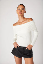 Load image into Gallery viewer, Blank NYC Fast Talker Sweater / Up Close

