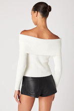 Load image into Gallery viewer, Blank NYC Fast Talker Sweater / Up Close
