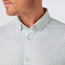 Load image into Gallery viewer, Mizzen &amp; Main Halyard SS Dress Shirt / Pale Green Pyramid
