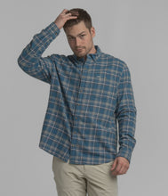 Load image into Gallery viewer, Southern Shirt Walker Washed Flannel LS / Walker
