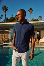 Load image into Gallery viewer, Mizzen+Main Leeward SS Dress Shirt / Navy Dotted Leaf
