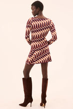 Load image into Gallery viewer, Misa Izma Top / Autumnal Wave
