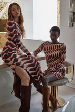 Load image into Gallery viewer, Misa Izma Top / Autumnal Wave
