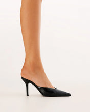 Load image into Gallery viewer, Billini Karey Pointed Pump
