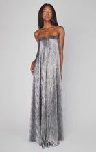 Load image into Gallery viewer, Mumu Athena Maxi Dress / Pleated Silver
