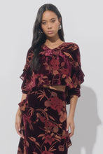 Load image into Gallery viewer, Adelyn Rae Reese V Neck Flutter Sleeve Velvet Burnout Top / Burgundy
