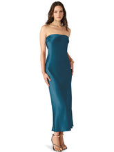 Load image into Gallery viewer, Steve Madden Jessamine Dress

