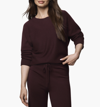 Load image into Gallery viewer, Splendid Pullover Sweater / Dark Plum
