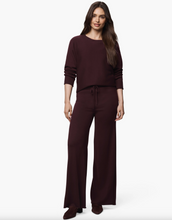 Load image into Gallery viewer, Splendid Pullover Sweater / Dark Plum
