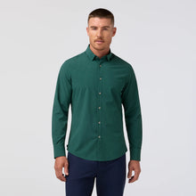 Load image into Gallery viewer, Mizzen + Main Leeward No Tuck Long Sleeve Dress Shirt / Dark Sea Noah Tattersall
