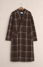 Load image into Gallery viewer, Z Supply Original Sweater Plaid Coat / Coffee Bean
