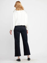 Load image into Gallery viewer, Self Contrast Zephyr Long Sleeve Top
