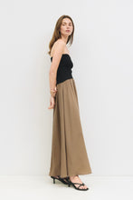 Load image into Gallery viewer, Mod Ref Strapless Two Toned Maxi Dress
