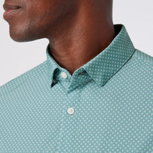 Load image into Gallery viewer, Mizzen+Main Leeward SS Dress Shirt / Pale Blue Clover
