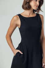 Load image into Gallery viewer, Sundays Diyana Dress / Black

