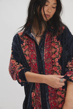 Load image into Gallery viewer, Free People One Night Velvet Top / Black
