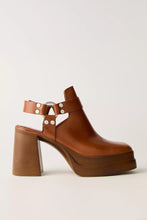Load image into Gallery viewer, Free People Hybrid Harness Boots / Chestnut Leather
