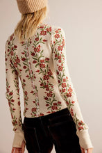 Load image into Gallery viewer, Free People Pretty Little Thermal
