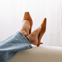 Load image into Gallery viewer, Matisse Classy slide

