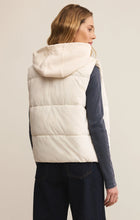 Load image into Gallery viewer, Z Supply Essential Puffer Vest / Cloud
