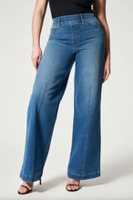 Load image into Gallery viewer, Spanx Seamed Front Wide Leg Denim
